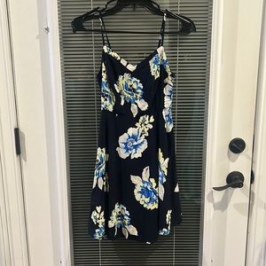 Women’s old navy floral dress